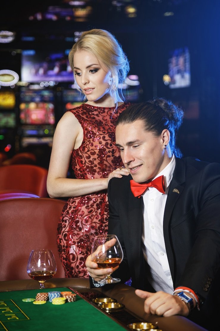 Casino Hold'em live dealer table on wazetoto wap